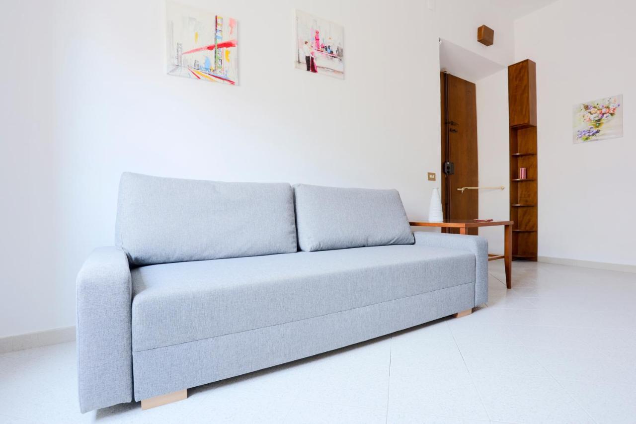 Bright Apartment Near The Sea With Parking Salerno Dış mekan fotoğraf