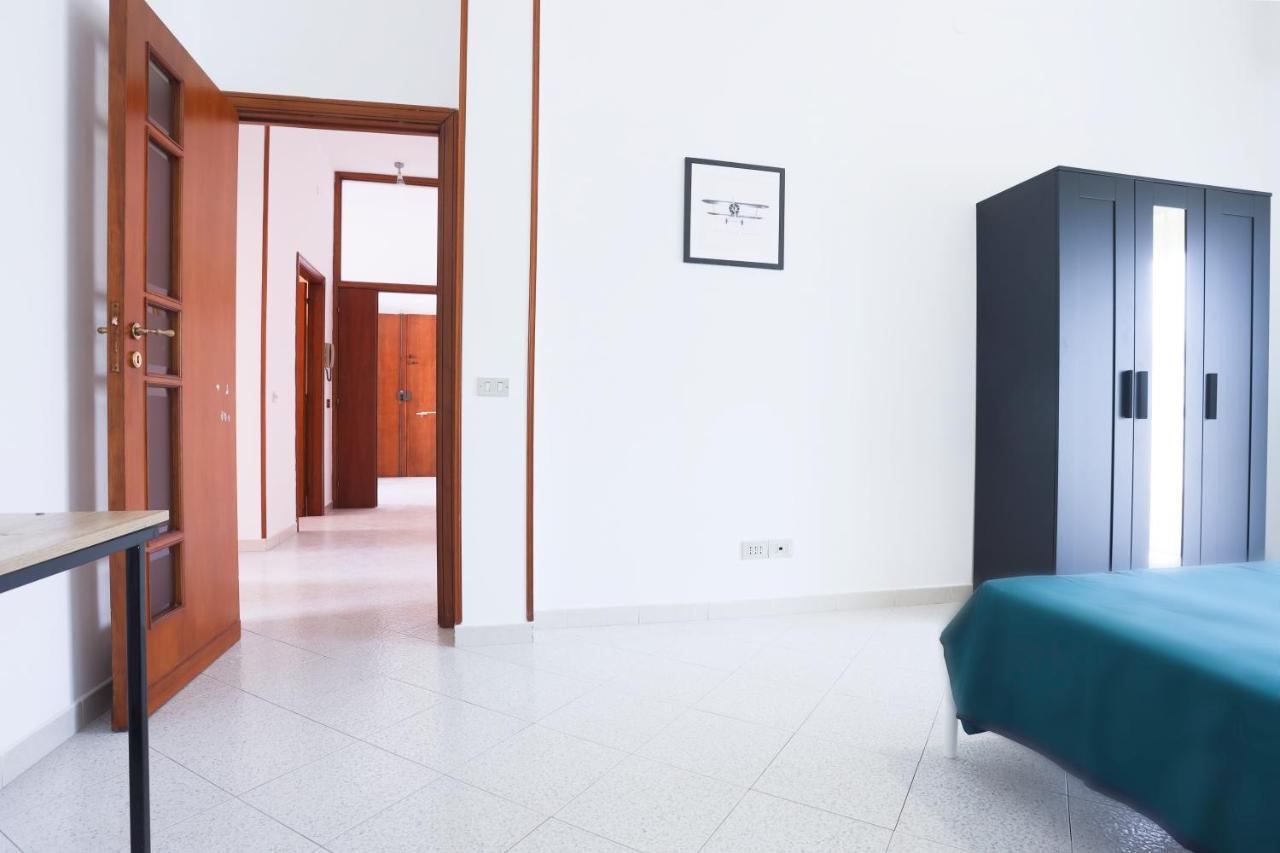 Bright Apartment Near The Sea With Parking Salerno Dış mekan fotoğraf