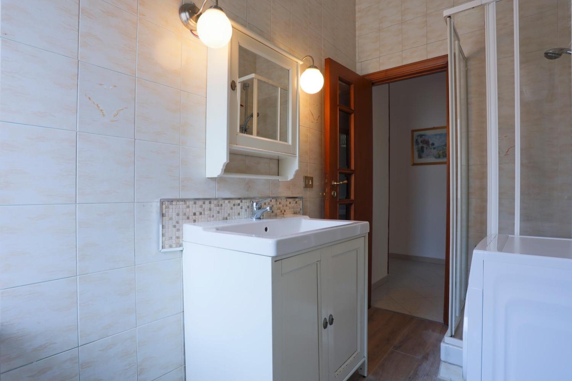 Bright Apartment Near The Sea With Parking Salerno Dış mekan fotoğraf